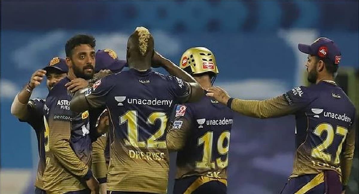 IPL 2021 Points Table: दूसरा फेज शुरू होते ही बदल गयी प्लेऑफ की तसवीर, KKR ने किया बड़ा उलट-फेर