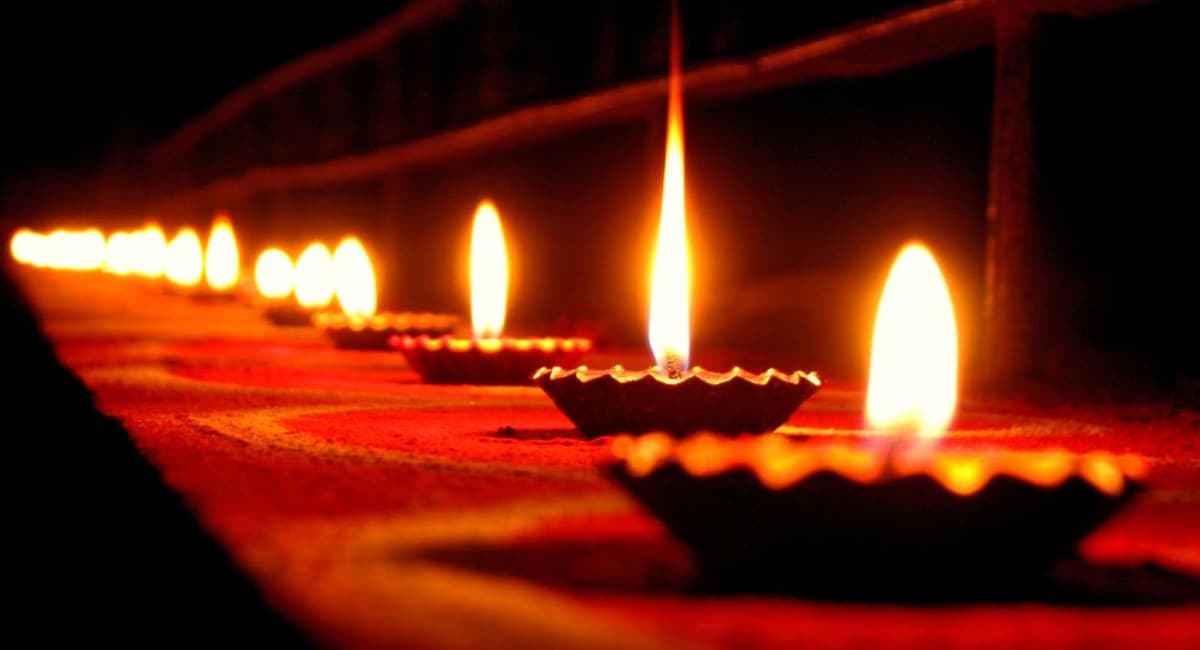 उत्सवों का मर्म समझा जाए