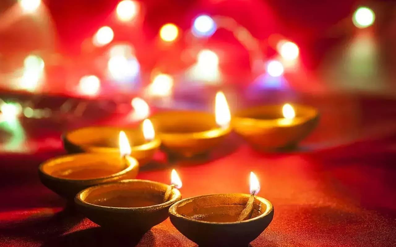 Happy Diwali 2022: मिट्टी का दीपक, दिवाली और मान्यताएं