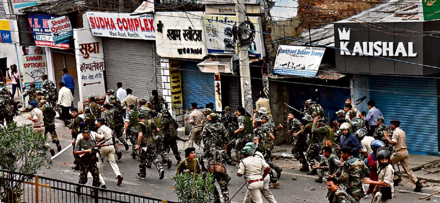बनाए रखें शांति और सद्भाव