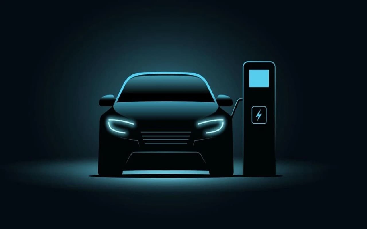 Maintenance of Electric Car: इलेक्ट्रिक कार खरीदना आसान, संभालना मुश्किल? जानें EVs के मेंटनेंस A to Z जानकारी