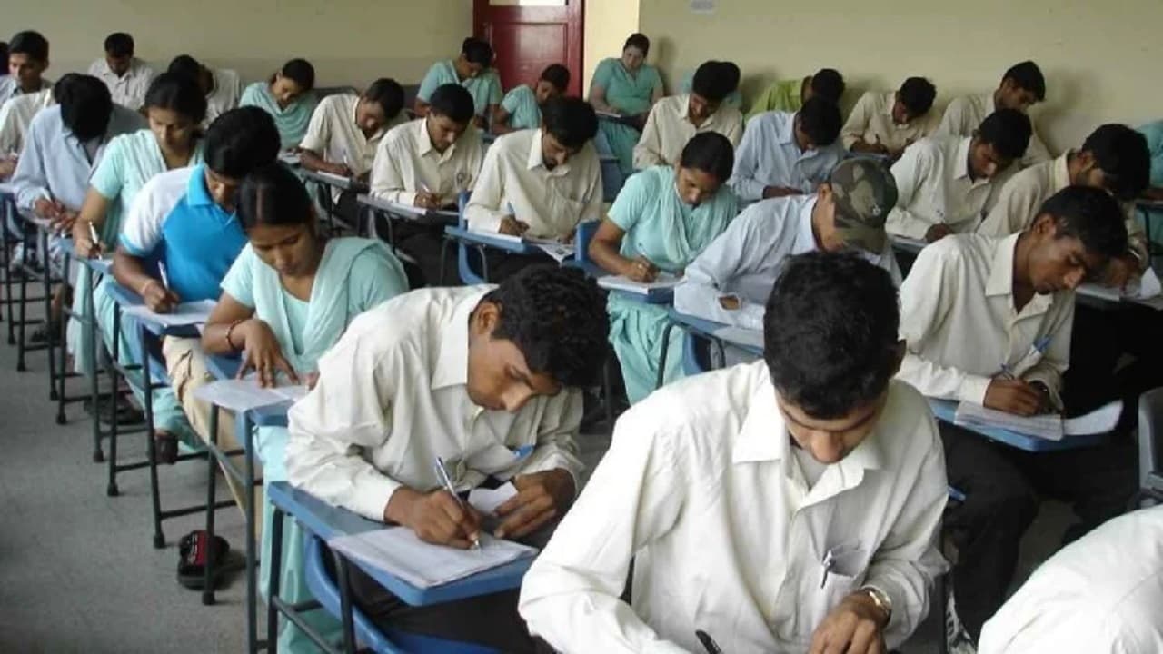Bihar में सिपाही भर्ती के लिए आयोजित CSBC परीक्षा का ओएमआर शीट गायब, इस तारीख को होगी फिर से परीक्षा