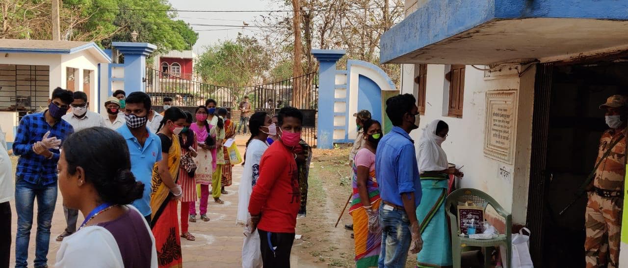Jhargram Election 2021: झारग्राम में बंपर वोटिंग, 72.10 फीसदी मतदाताओं ने किया मतदान