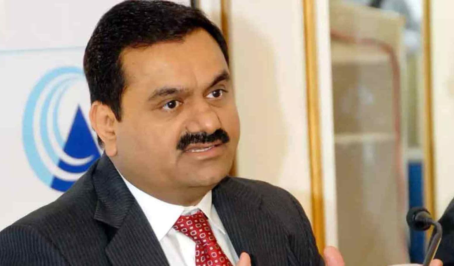 Gautam Adani: क्रेडिटसाइट्स की रिपोर्ट के बाद भरभरा कर गिरे अडानी ग्रूप के शेयर्स, जानें क्या है मामला