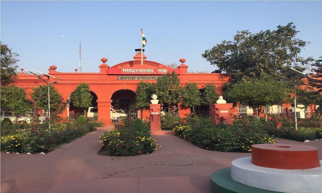 बिहार के गया में दिखा कश्मीर जैसा नजारा, खेतों में बर्फ की बिछी चादर, किसानों को मिलेगा मुआवजा