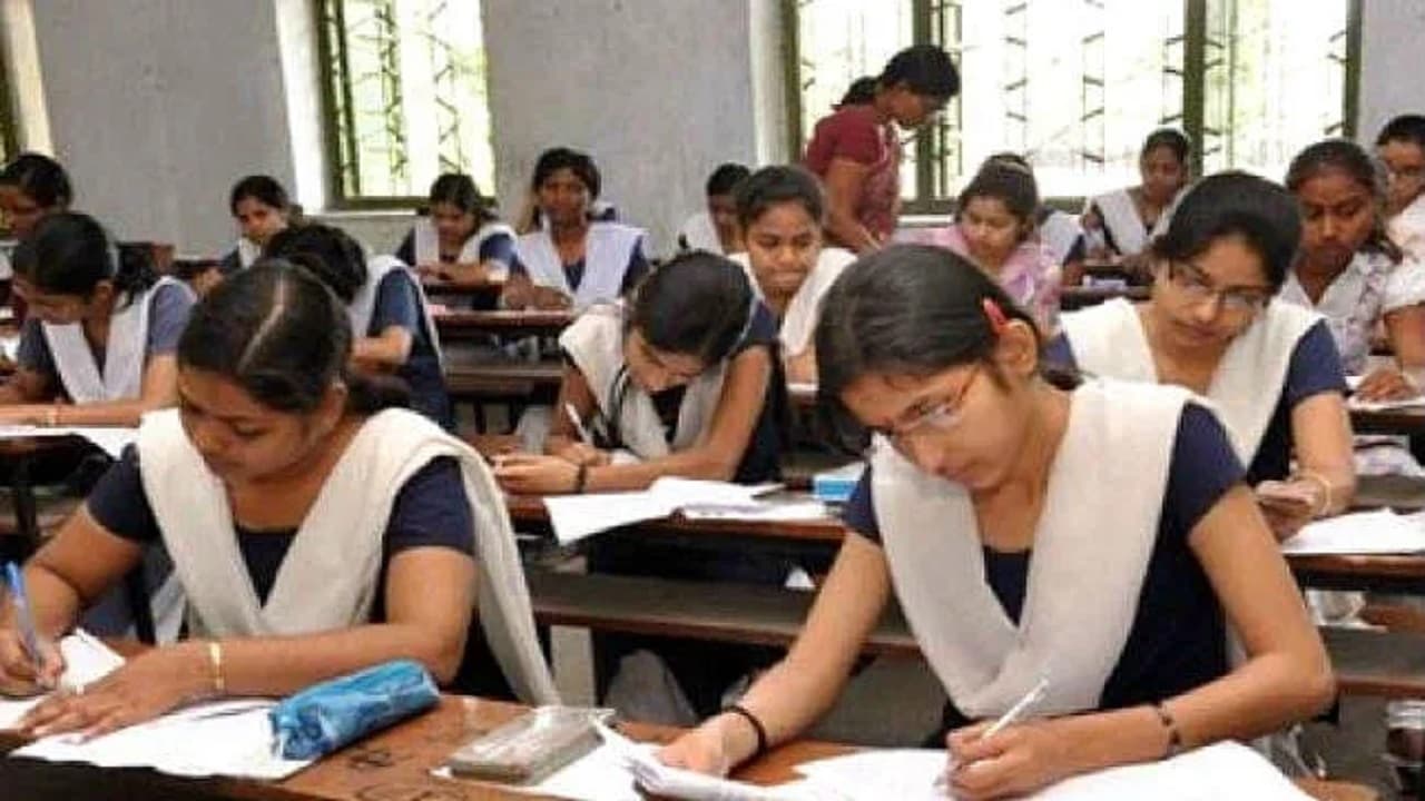 बिहार में नवोदय की तर्ज पर कन्या विद्यालय: 7 जिलों में भवन निर्माण होगा शुरू, केवल इन छात्राओं को मिलेगा लाभ..