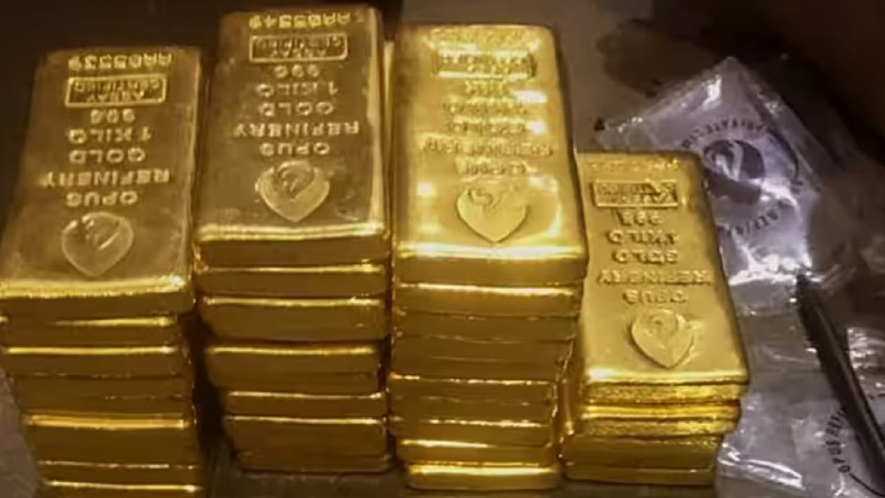 Gold Rate : मानसून की झमाझम बारिश में खूब चमके सोना-चांदी के भाव, जानिए सर्राफा बाजार में कितना बढ़ा सोना…