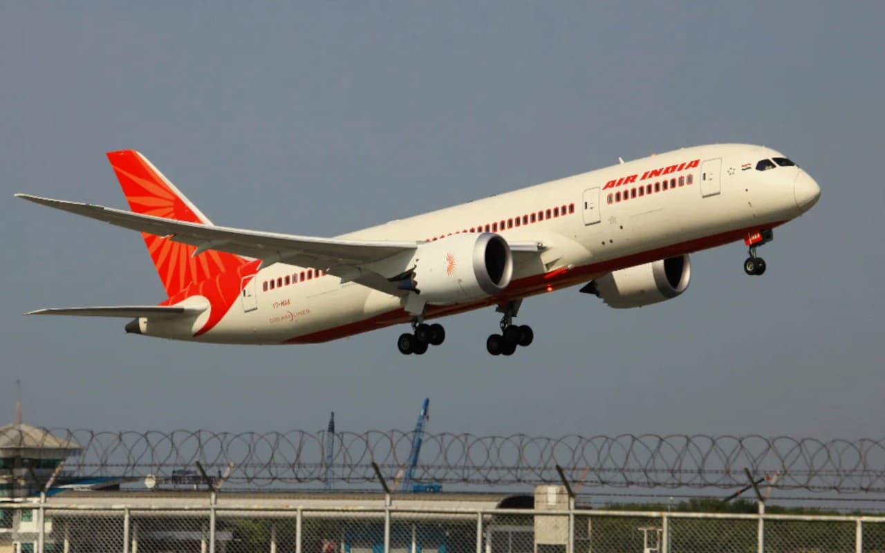 Ranchi Flight Fare: दिवाली पर रांची आना हुआ महंगा, बढ़ गया फ्लाइटों का किराया