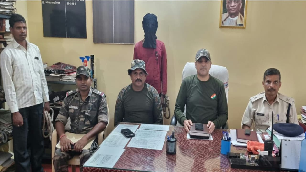 नक्सली जोनल कमांडर माठू लोहरा गिरफ्तार, गुमला के चैनपुर थाना में हमला करने में था शामिल