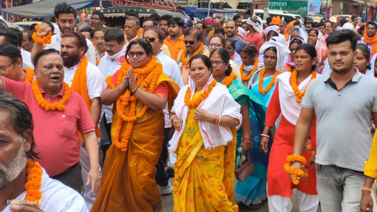 झारखंड पंचायत चुनाव : गुमला के 3 प्रखंडों में बुधवार को विभिन्न पदों के लिए 67 प्रत्याशियों ने भरा पर्चा