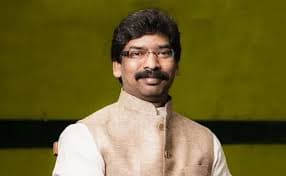 सीएम हेमंत सोरेन ने पहुंचायी हैदराबाद से पैदल आ रहे मजदूरों को मदद, निशिकांत ने जताया आभार