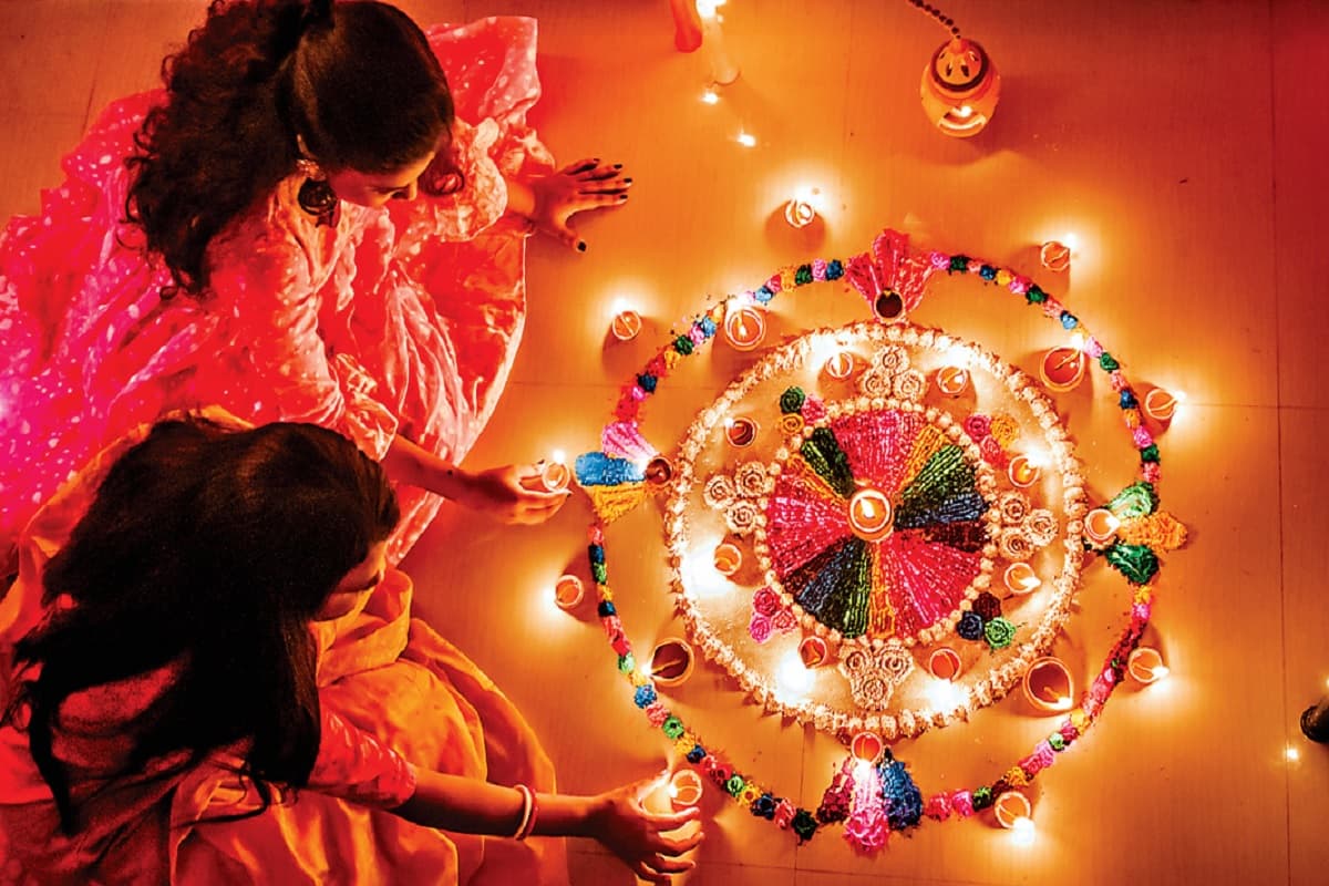 दिवाली को लेकर घर में घर सजानेवाली सामग्रियों की डिमांड बढ़ी, ग्राहकों को लुभा रही है ये चीजें