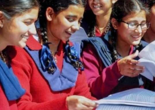 ऑनलाइन एजुकेशन ने बढ़ाई लैंगिक असमानता, लड़कियों की पढ़ाई पर हुआ ये असर