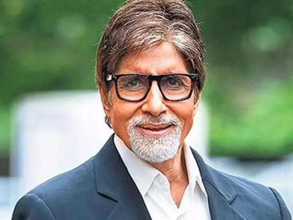 ‘PPE किट में भगवान के फरिश्ते…’, अमिताभ बच्चन ने हेल्थकेयर वर्कर्स की तारीफ में कही ये बात