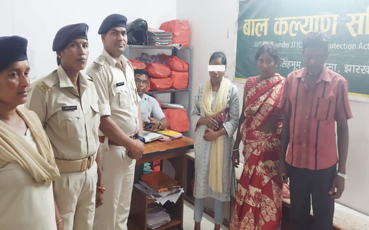 झारखंड : मानव तस्करी की शिकार सारंडा की एक बेटी दिल्ली से बरामद, एक तस्कर गिरफ्तार, दूसरा फरार