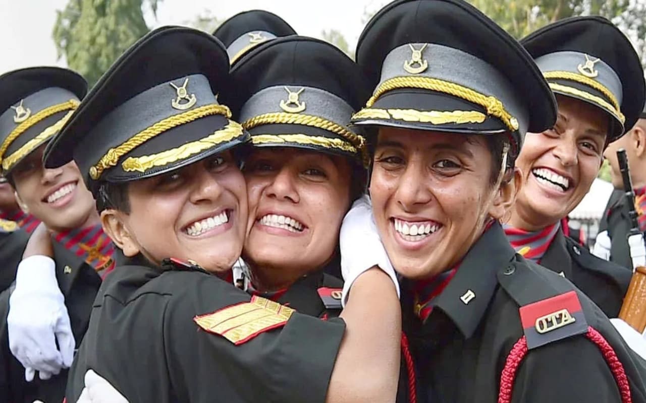 अब महिला सैनिकों को भी मिलेगा अधिकारियों के समान मैटर्निटी और चाइल्ड केयर लीव
