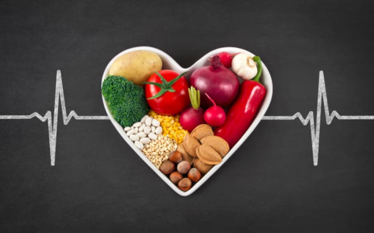 Health Care : दिल का ख्याल रखते हैं ये फूड, अच्छी लाइफस्टाइल के साथ बदलिए डाइट