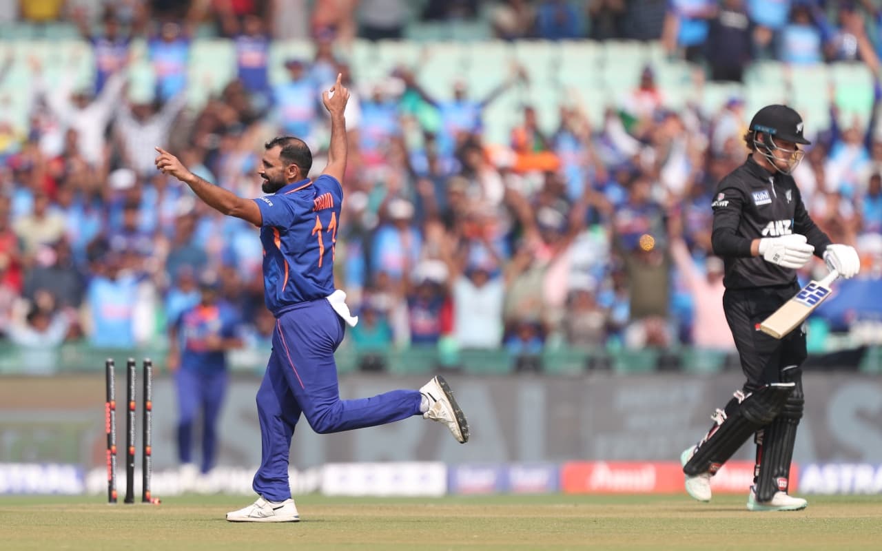 IND vs NZ 2nd ODI Highlights: भारत ने न्यूजीलैंड को 8 विकेट से हराया, मोहम्मद शमी ने झटके 3 विकेट