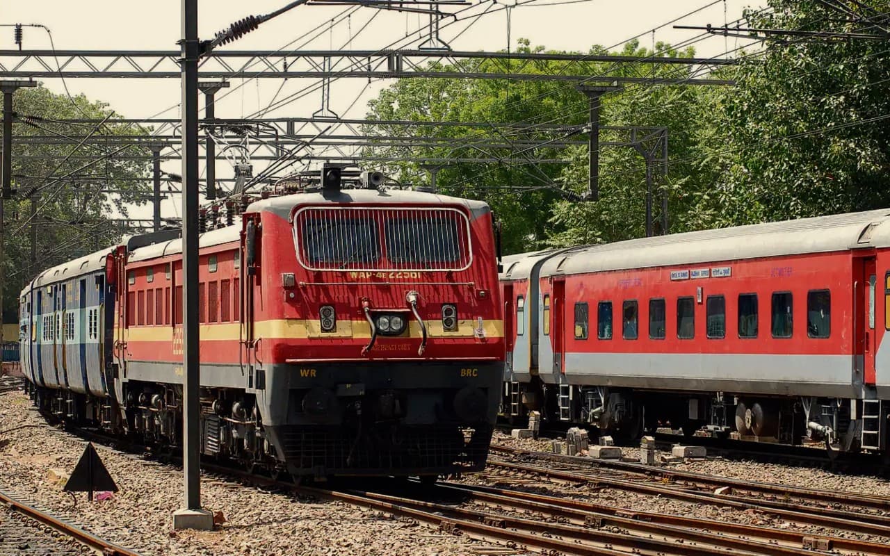 Indian Railways: आज से 11 जून तक कई ट्रेनें रहेंगी रद्द, इन ट्रेनों को किया गया रिशेड्यूल, देखें लिस्ट