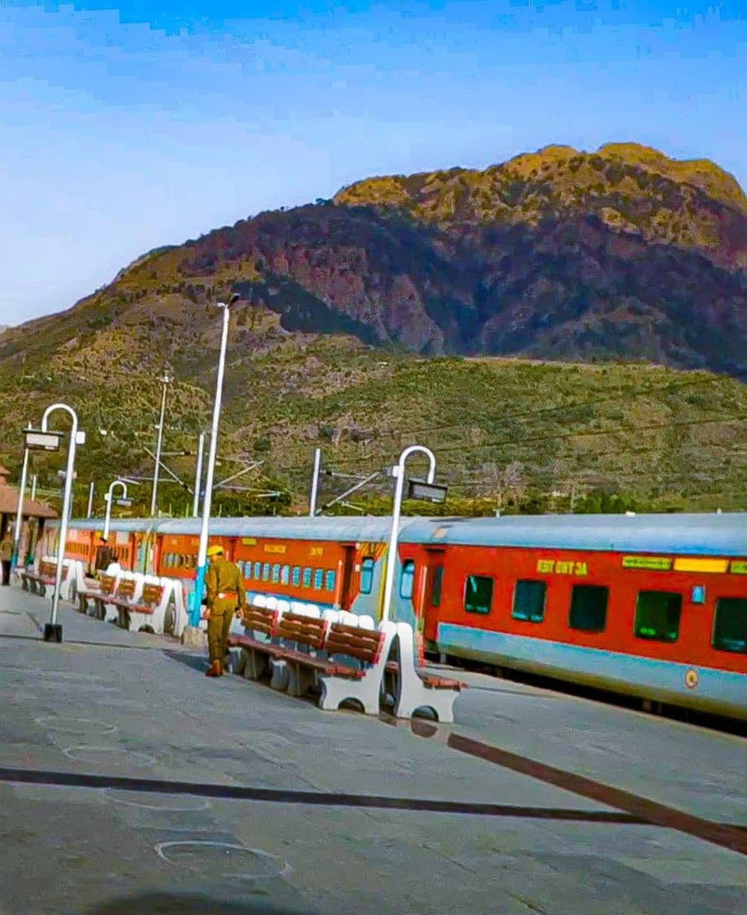 Cancelled Train List: 120 ट्रेनों को रेलवे ने किया कैंसिल, यहां देखें लिस्ट
