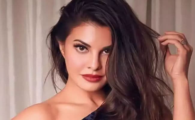 Jacqueline Fernandez ने कोर्ट से मांगी विदेश जाने की इजाजत, दिल्ली के अदालत में दाखिल की अर्जी