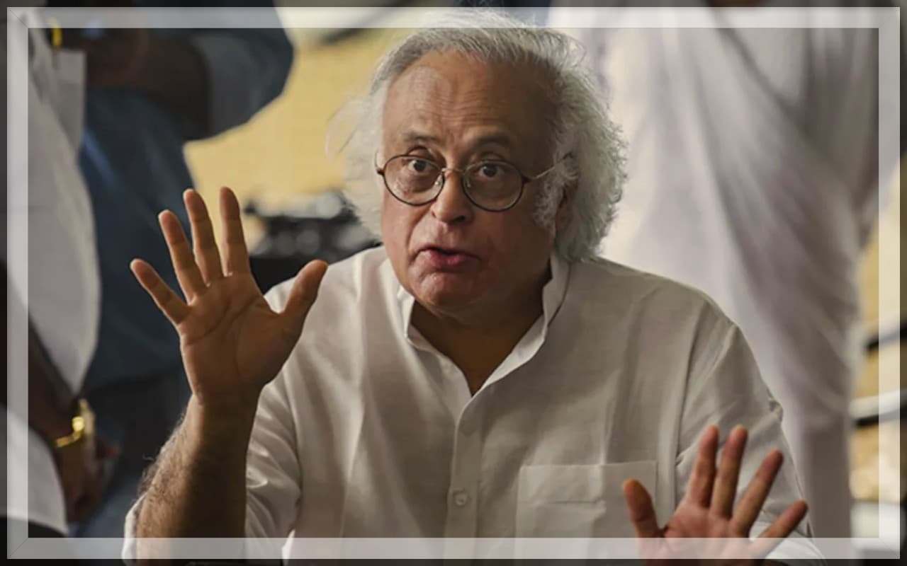 जयराम रमेश ने पीएम मोदी पर साधा निशाना, कहा- आत्ममुग्ध तानाशाह प्रधानमंत्री ने किया नये संसद भवन का उद्घाटन