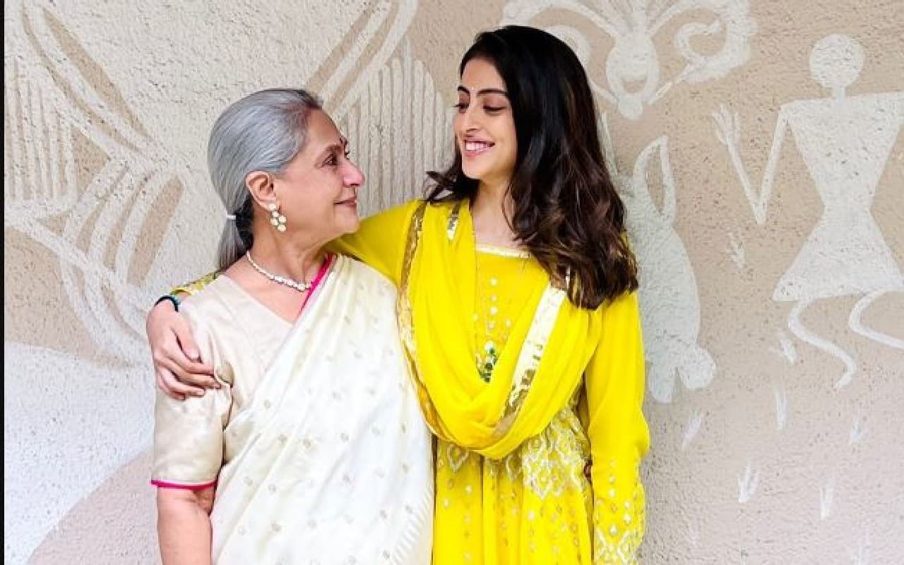अमिताभ बच्चन की नातिन नव्या ने क्यों खुद को सबके सामने कहा ‘बदसूरत’, बताया जया से जुड़ा ये मजेदार किस्सा