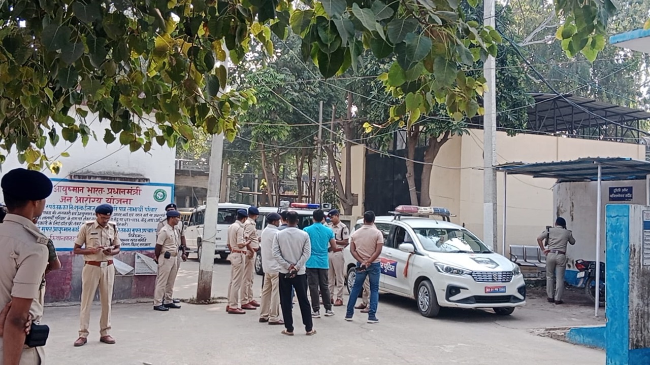 बिहार: जमुई में बालू कारोबारियों ने पुलिस वाहन को रौंदा, हादसे में अपर थानाध्यक्ष की हुई मौत