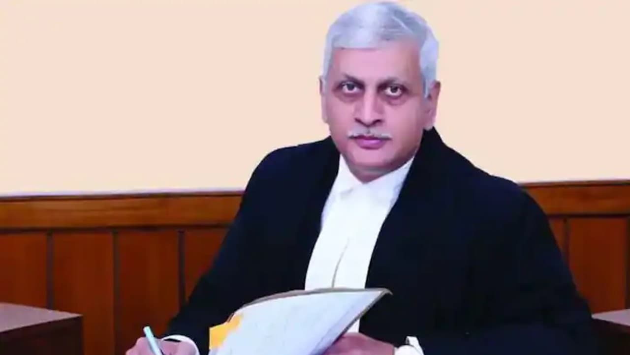केंद्र सरकार ने CJI यूयू ललित को लिखा पत्र, अपना उत्तराधिकारी नामित करने के लिए कहा