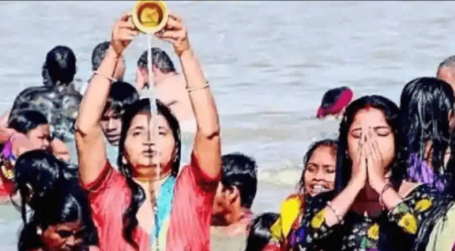 Kartik Purnima 2021: 19 नवंबर को है कार्तिक पूर्णमा, जानिए स्नान का शुभ मुहूर्त, इस दिन न करें ये गलतियां