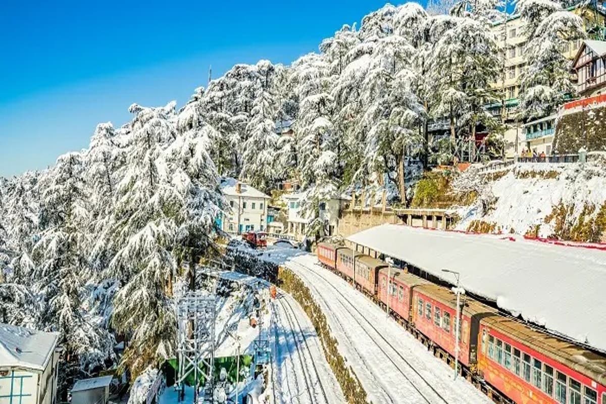 Kullu Shimla Flight: अब अमृतसर से सीधे करें कुल्लू-शिमला की सैर, जानिए फ्लाइट की टाइमिंग और किराया