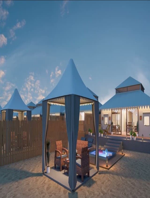 5 Star Hotels In Varanasi: काशी में ठहरने के लिए सबसे सस्ता 5 स्टार होटल्स, जानिए एक दिन का किराया
