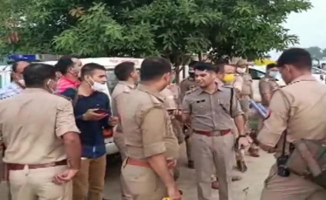 kanpur encounter : कानपुर में शहीद हुए 8 पुलिसकर्मियों की पोस्टमार्टम रिपोर्ट में चौकानेवाले खुलासे, होगी जांच…
