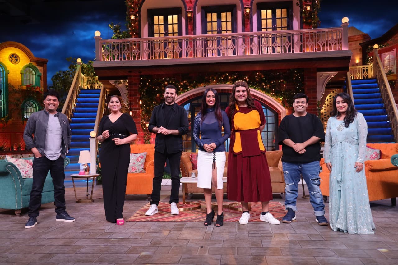 The Kapil Sharma Show: कपिल शर्मा के शो में पहुंचे कृष्णा की वाइफ और अर्चना पूरन सिंह के पति, देखें PHOTOS