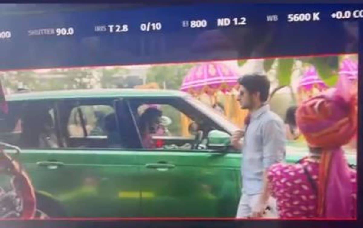 Karan Johar ने ‘रॉकी और रानी की प्रेम कहानी’ के सेट से शेयर की BTS वीडियो, इस अंदाज में दिखे इब्राहिम