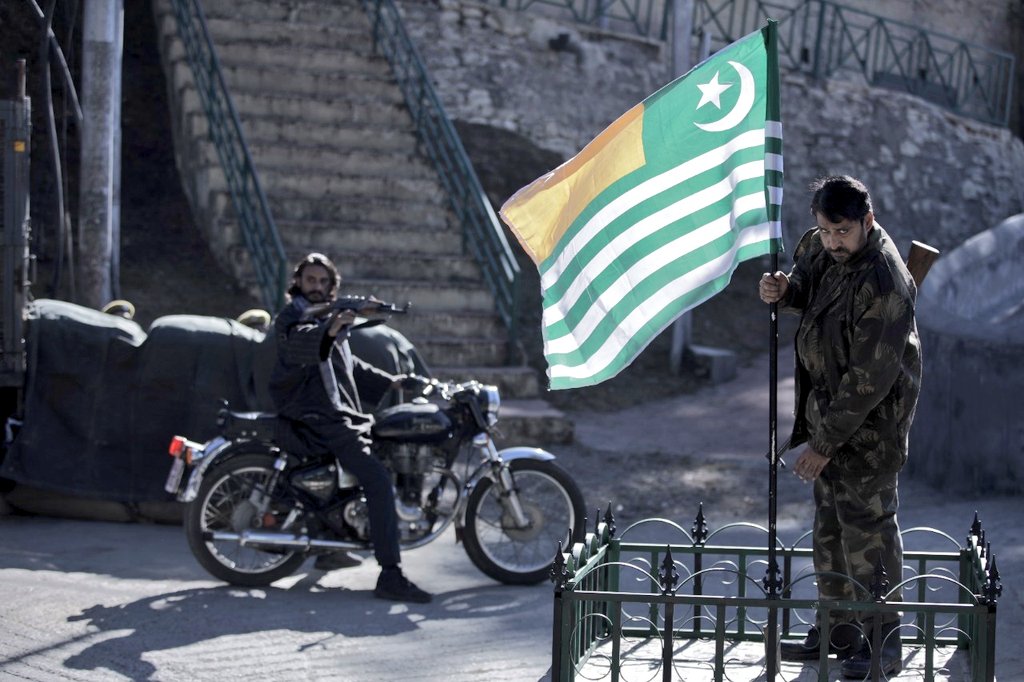 The Kashmir Files: UP में टैक्स फ्री होते ही द कश्मीर फाइल्स की दीवानगी और बढ़ी, सोशल मीडिया में बहस तेज The Kashmir Files: UP में टैक्स फ्री होते ही द कश्मीर फाइल्स की दीवानगी और बढ़ी, सोशल मीडिया में बहस तेज