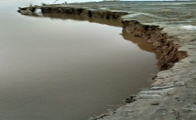 Flood 2021: बिहार में गांव की जमीन आगोश में लेने लगी गंगा और कोसी, कटाव ने बढ़ाई ग्रामीणों की चिंता, जानें अपडेट