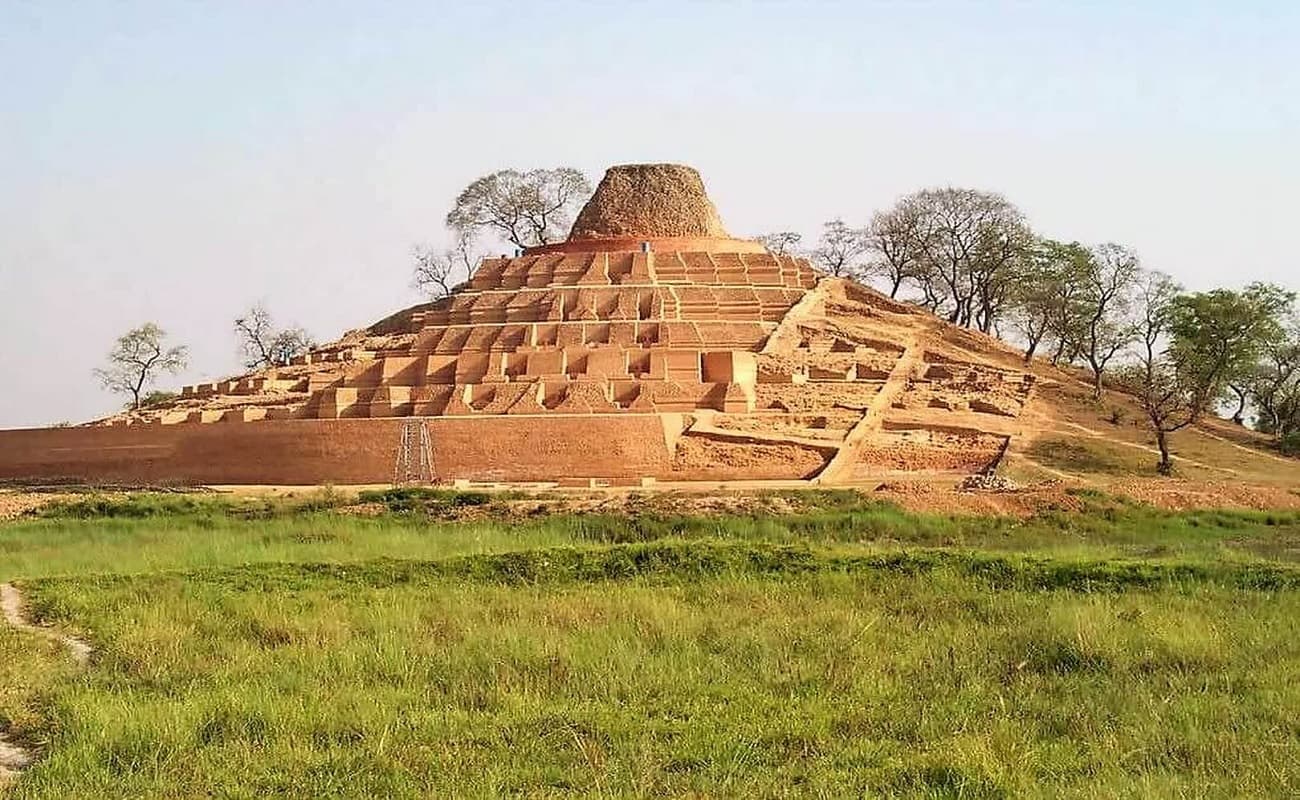 Bihar Tourism: बौद्ध काल के गौरव का प्रतीक है केसरिया का बौद्ध स्तूप, भगवान बुद्ध ने यहां किया था विश्राम