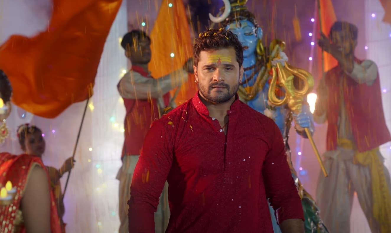 सावन में खेसारीलाल यादव ने भगवान शिव से क्यों कहा “जोड़ी बना दी मजनू लैला के”, यहां जानें