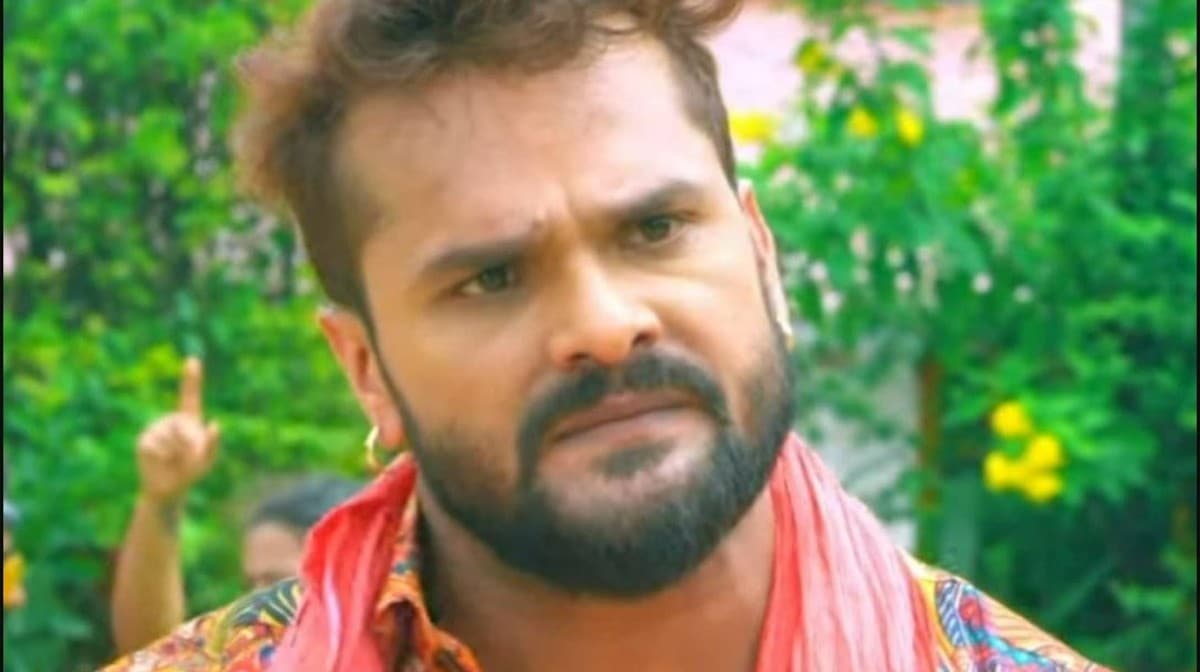 भोजपुरी भाषा को लेकर सूचना बोर्ड पर लिखी इस बात पर भड़के खेसारी लाल यादव, यूजर्स कर रहे कार्रवाई की मांग