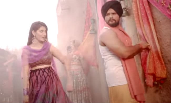 Bhojpuri Song 2021 : खेसारी लाल यादव और काजल राघवानी का रोमांटिक सॉन्ग ‘अंखिया लगेला तोहार…’ ने मचाई धूम, VIDEO