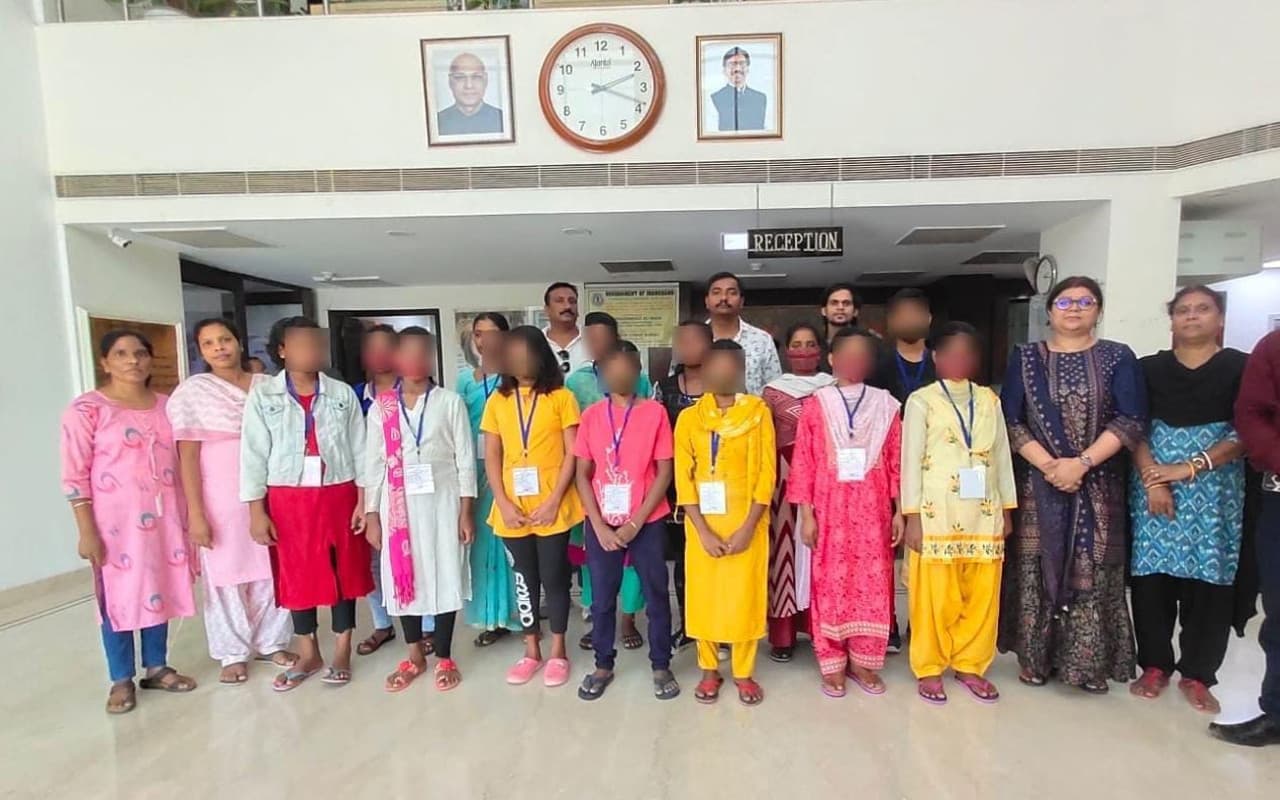 Jharkhand News: मानव तस्करी के शिकार खूंटी के 13 बच्चे दिल्ली से मुक्त, CM हेमंत के प्रयास का दिखा असर