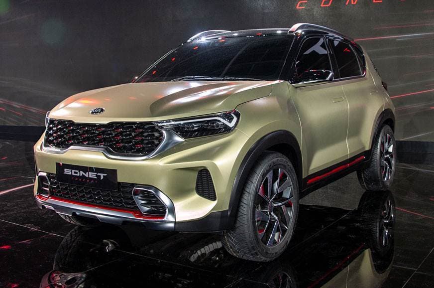 Kia Sonet Launch: 30 से ज्यादा सेगमेंट फर्स्ट फीचर्स के साथ 15 वेरिएंट्स में आयी यह दमदार SUV