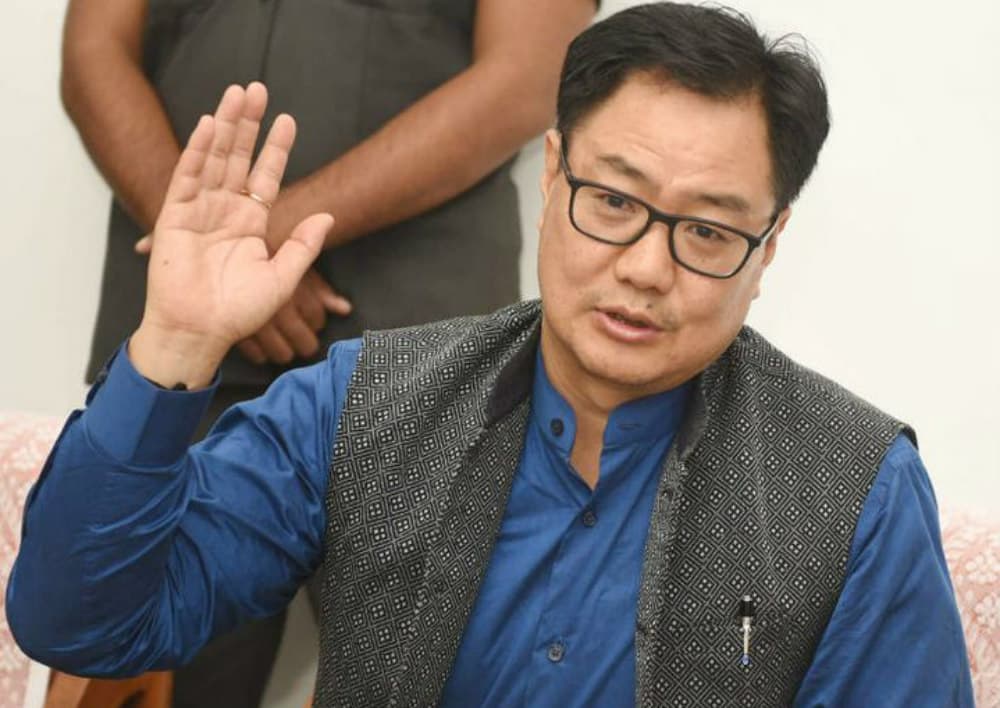 Waqf Bill: वक्फ संशोधन विधेयक पर सत्ता पक्ष और विपक्ष रणनीति बनाने में जुटे