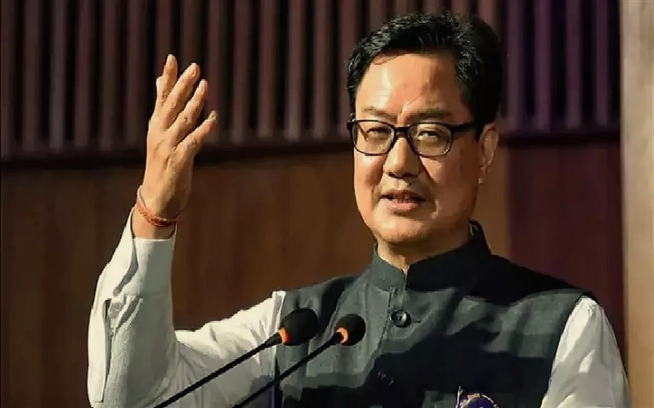 PM Modi की विवादित डॉक्यूमेंट्री पर बरसे किरेन रिजिजू, कहा- बीबीसी को सुप्रीम कोर्ट से ऊपर समझते हैं कुछ लोग PM Modi की विवादित डॉक्यूमेंट्री पर बरसे किरेन रिजिजू, कहा- बीबीसी को सुप्रीम कोर्ट से ऊपर समझते हैं कुछ लोग