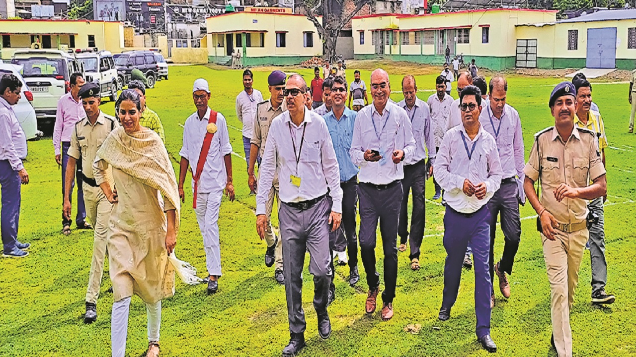 बिहार: के के पाठक ने जब कहा- ‘बुल्डोजर चला दो..’, सीमांचल आए तो स्कूलों में दिए ऐसे कई चौंकाने वाले आदेश..