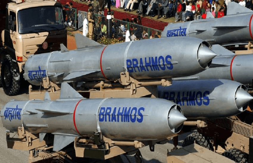चीन के युद्धाभ्यास को भारत का जवाब, DRDO ने ब्रह्मोस सुपरसोनिक क्रूज मिसाइल का किया सफल परीक्षण