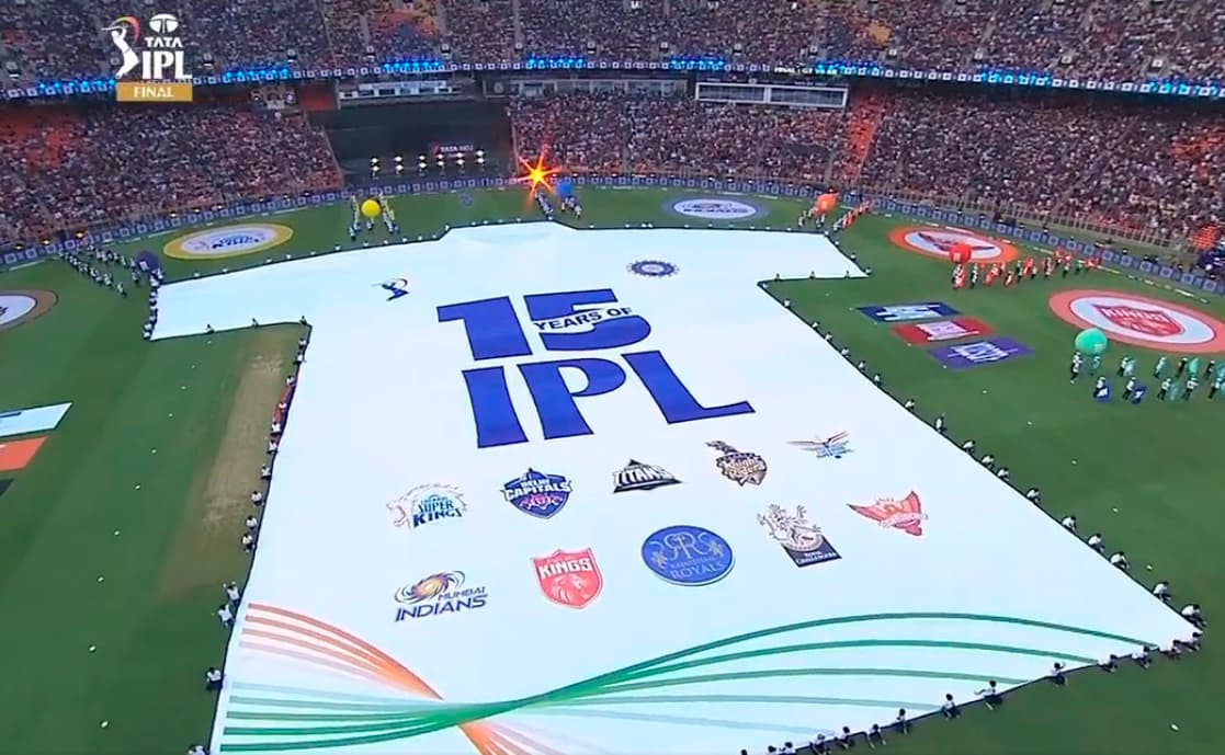 IPL 2022 Ceremony: बीसीसीआई ने बनायी दुनिया की सबसे बड़ी जर्सी, गिनीज वर्ल्ड रिकॉर्ड में नाम दर्ज