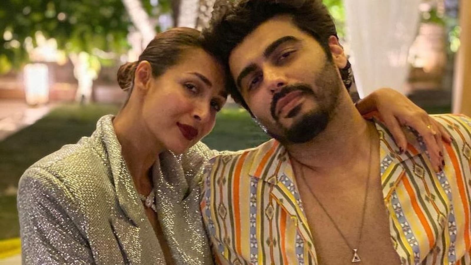 ब्रेकअप की खबरों के बीच रोमांटिक वेकेशन पर मलाइका अरोड़ा और अर्जुन कपूर, समंदर किनारे से शेयर की तसवीरें