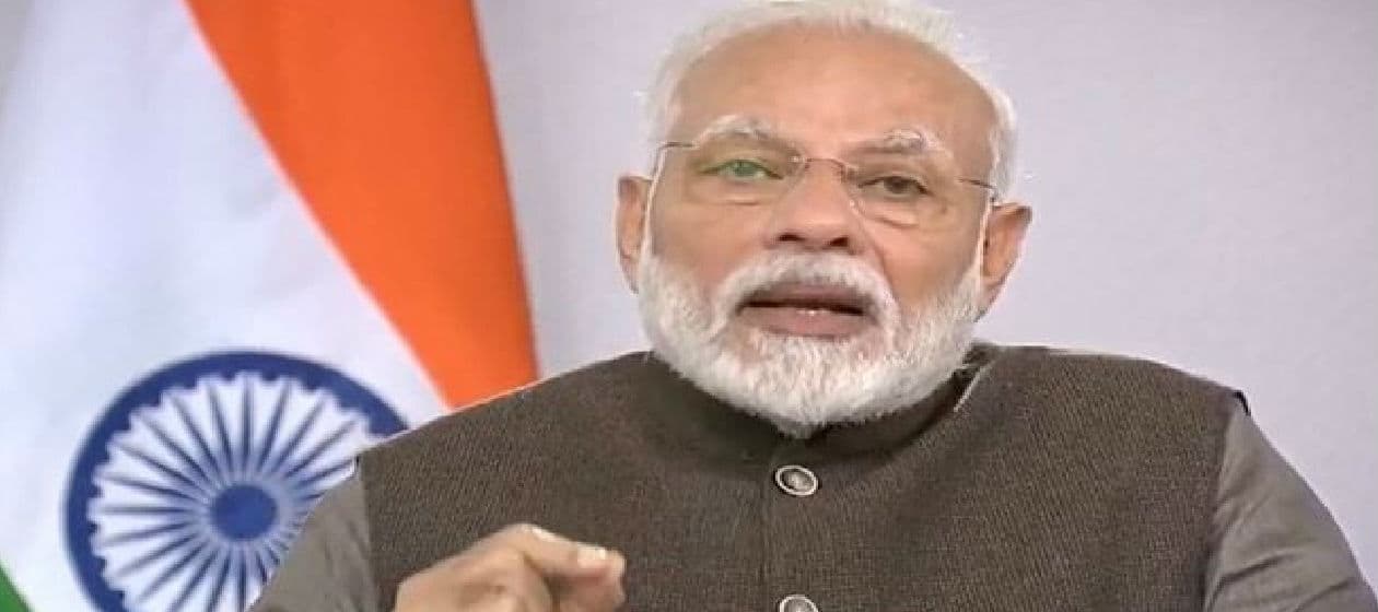 कोरोना से जंग के साथ अर्थव्यवस्था को भी दें अहमियत